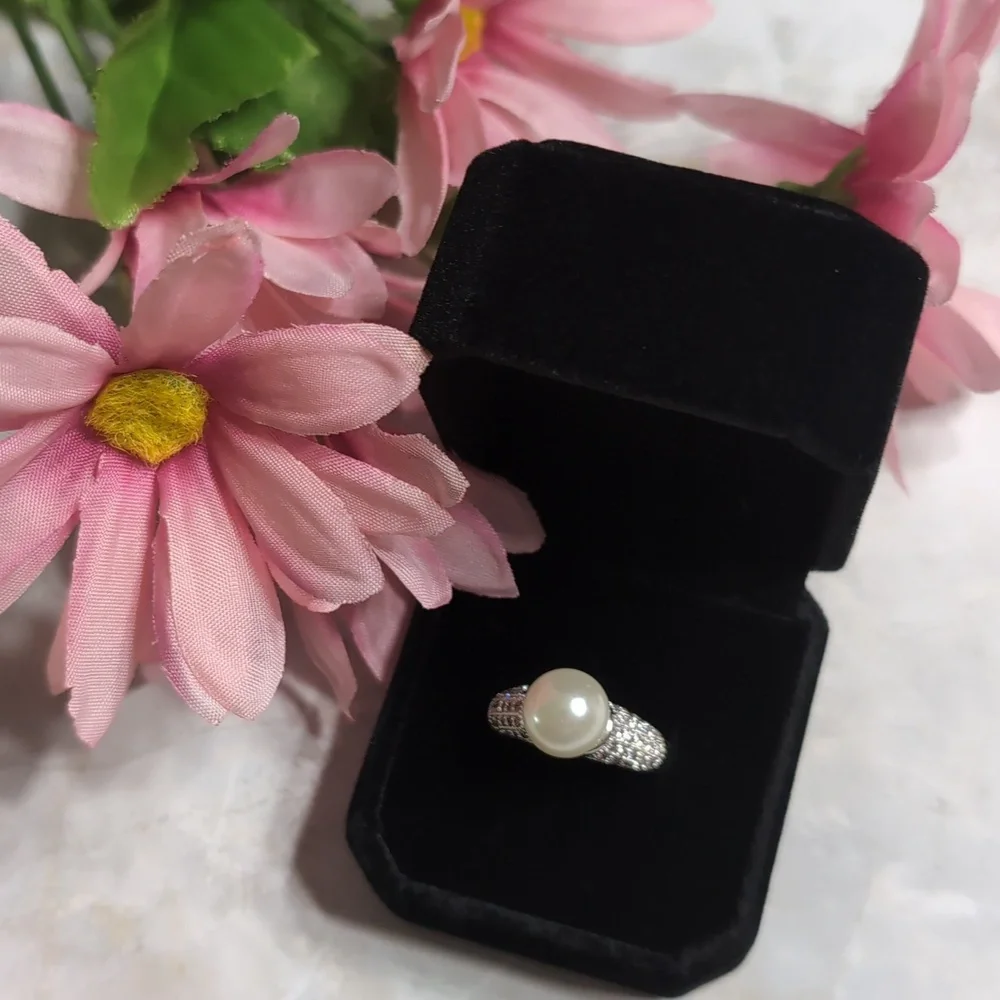 Charter Club Silver Plated Ring with Pearl and Cubic Zirconia Size 8 NWOT